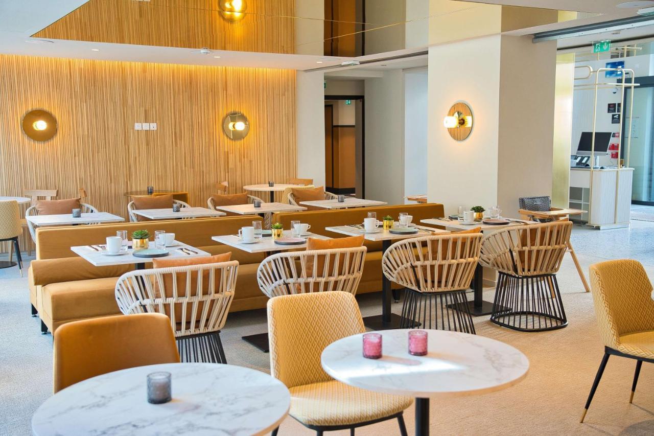 Hotel Yac Paris Clichy, A Member Of Radisson Individuals Bagian luar foto