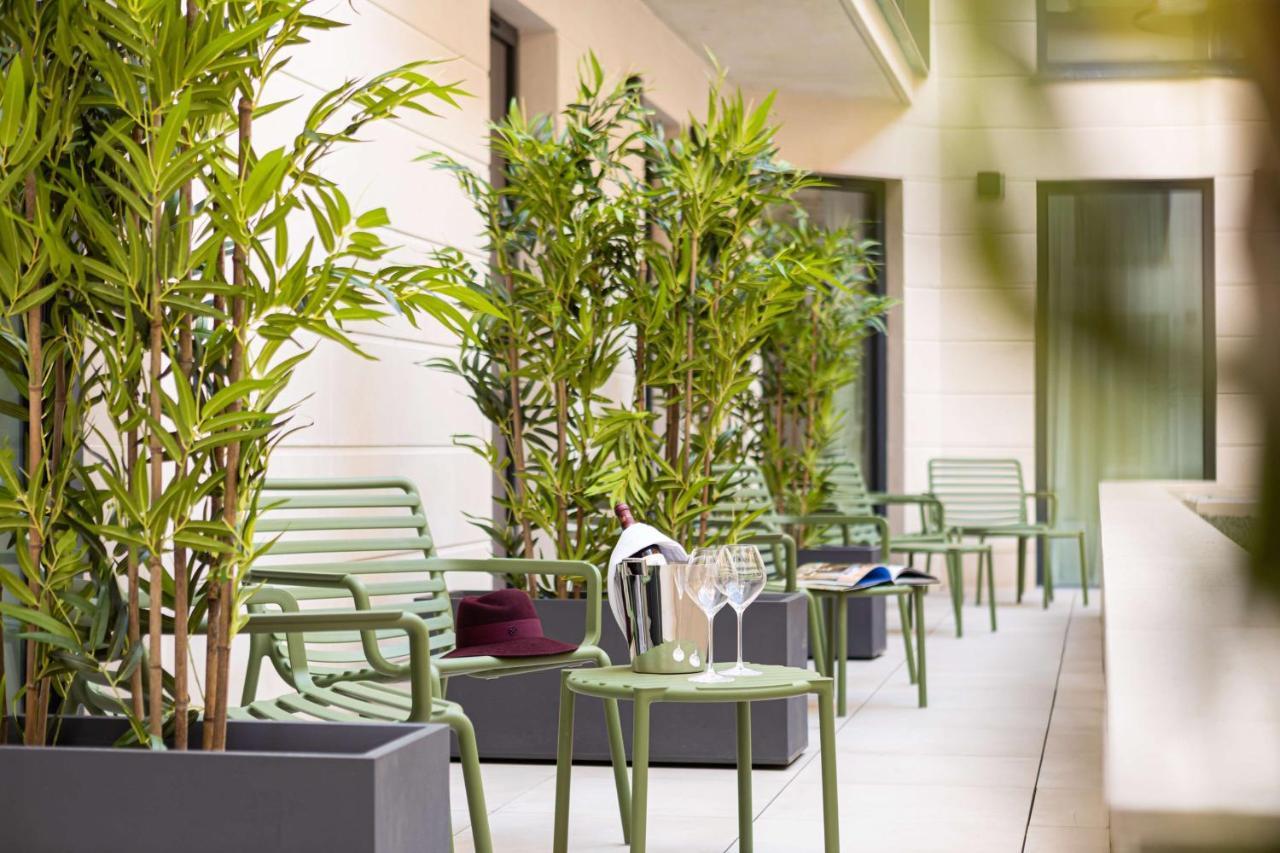 Hotel Yac Paris Clichy, A Member Of Radisson Individuals Bagian luar foto