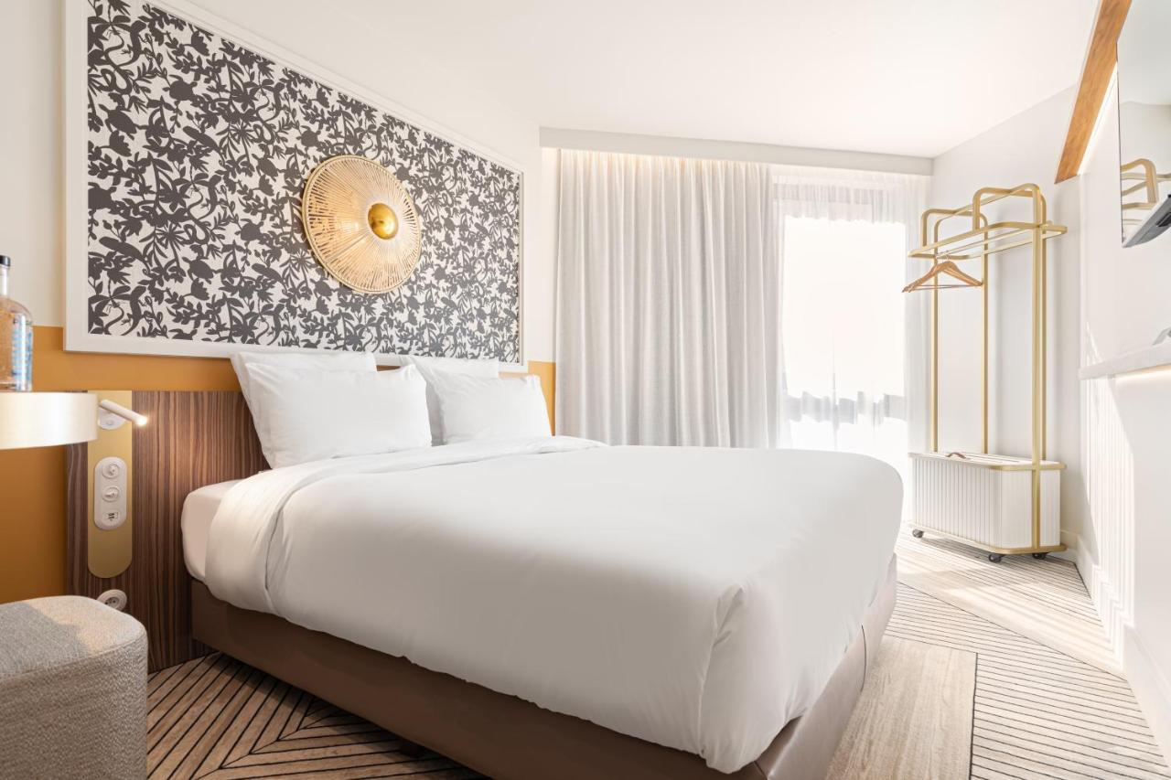 Hotel Yac Paris Clichy, A Member Of Radisson Individuals Bagian luar foto