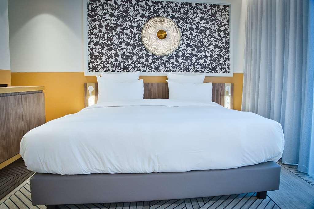 Hotel Yac Paris Clichy, A Member Of Radisson Individuals Ruang foto