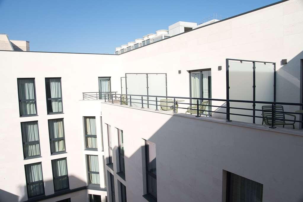 Hotel Yac Paris Clichy, A Member Of Radisson Individuals Bagian luar foto