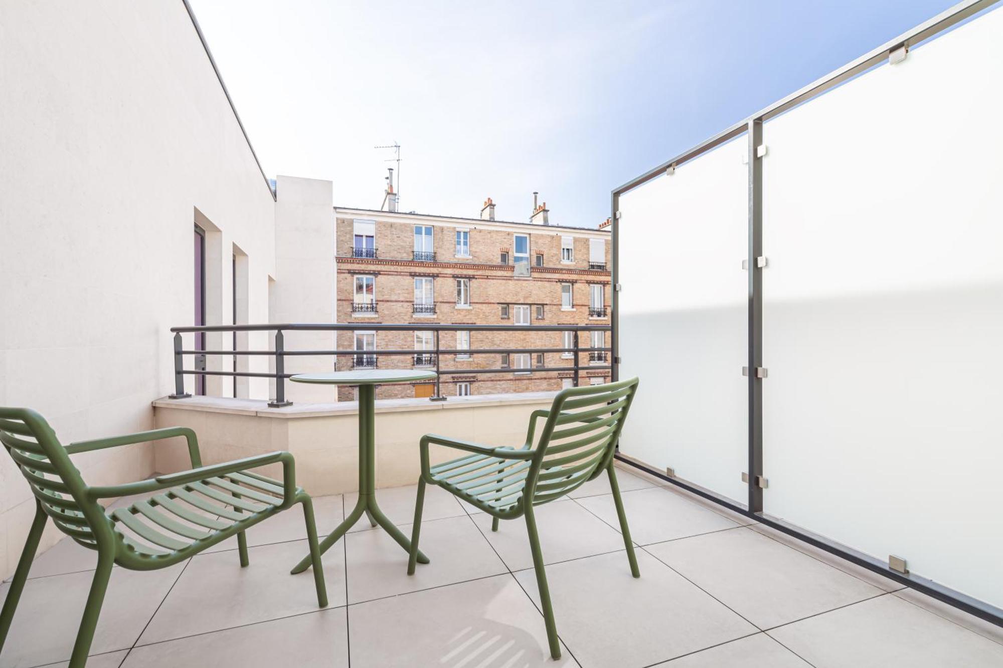 Hotel Yac Paris Clichy, A Member Of Radisson Individuals Bagian luar foto