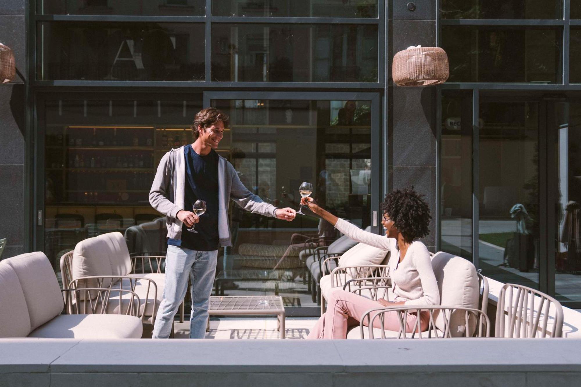 Hotel Yac Paris Clichy, A Member Of Radisson Individuals Bagian luar foto